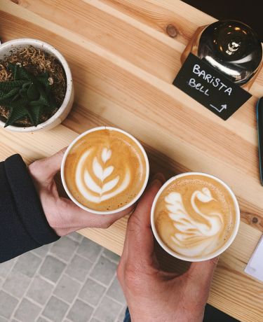 Neue Altstadt Kaffee mit Latte Art