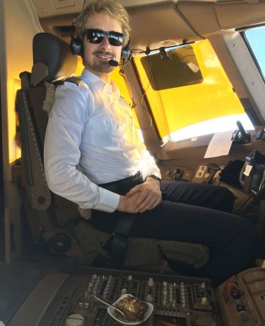 Ben im Cockpit