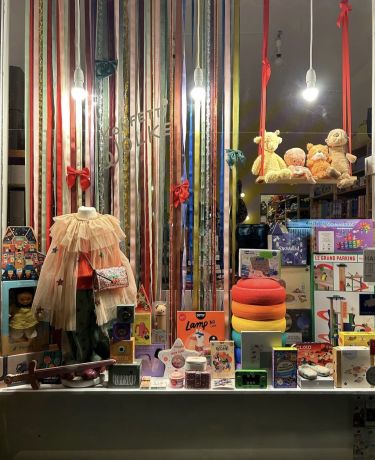 Schaufenster Konfettiwolke