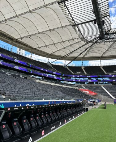 Waldstadion innen
